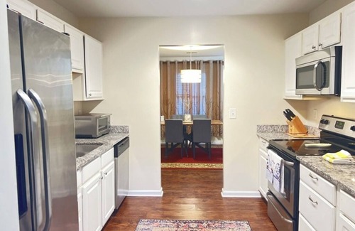 Charleston House | Spacious Townhouse: Prime Location, Just Minutes from the Beach and Downtown!