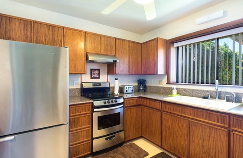 Kilauea House | Spacious tropical estate with lanais - located just steps from the beach