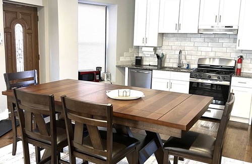 Grand Boulevard Apartment | Spacious unit in historic gem