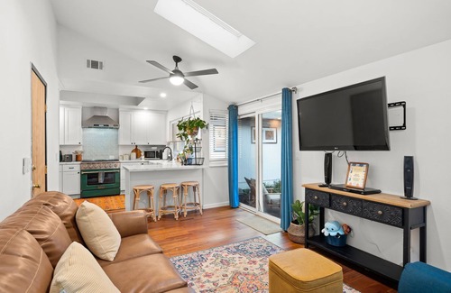 Pinole House | Spacious & updated pet friendly house near San Francisco!