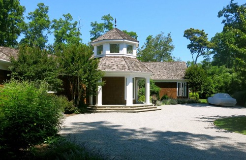 North Haven House | Spacious Vacation Home On 2nd Private Acres With Community Tennis