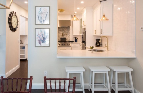 North End Apartment | Spacious Victorian Main House with Luxury Kitchen in Beautiful Historic District