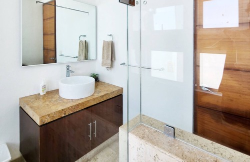 Puente del Mar Villa | Spacious Villa with ocean view and beach access through exclusive beach club.