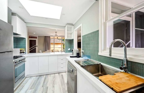 Frankston Apartment | Spacious Villa for 7 in Frankston with Gaming Room