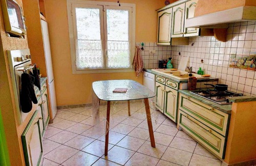 Saint-Nazaire House | Spacious Villa in Saint-Nazaire