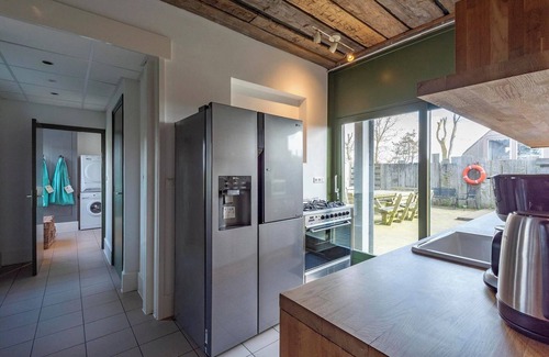 Callantsoog Villa | Spacious Villa with garden
