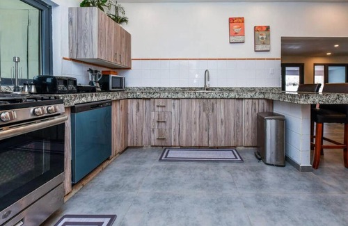 Oranjestad Apartment | Spacious Villa with Pool, Huge Yard