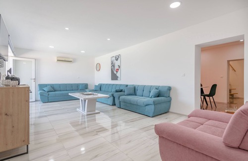 Gondolici Villa | Spacious villa with stunning sea views and private pool