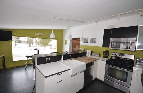 Glen Arbor House | Spacious vintage home. Walk to Lake Michigan. A/C. Pet ok.