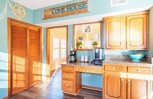 Drayden House | Spacious Waterfront Home secluded on 60 ac with Beach and Boat Ramp