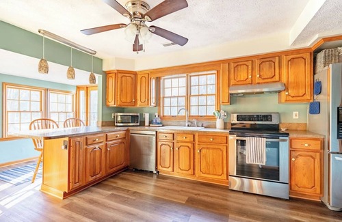 Drayden House | Spacious Waterfront Home secluded on 60 ac with Beach and Boat Ramp