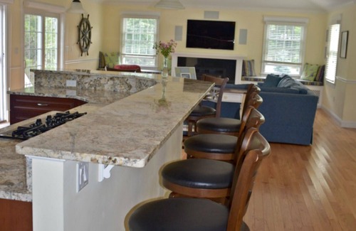 Wellfleet House | Spacious Wellfleet Home on 1 1/2 acres ~ Steps to the bay ~ Walk to town