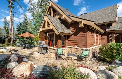 The Highlands House | Spalding's Lodge - Quite Breckenridge Neighborhood