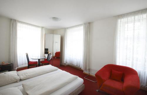 Vorstadte Hotel | Spalenbrunnen Hotel & Restaurant Basel City Center