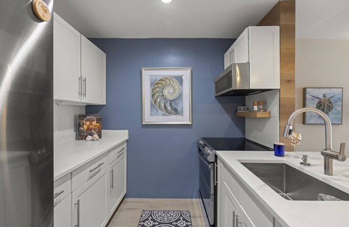 Sanibel House | Spanish Cay F7 - Contemporary design ~ One of a kind