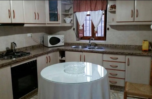 Las Tres Villas Apartment | Spanish Charm & Mountain View in Escúllar