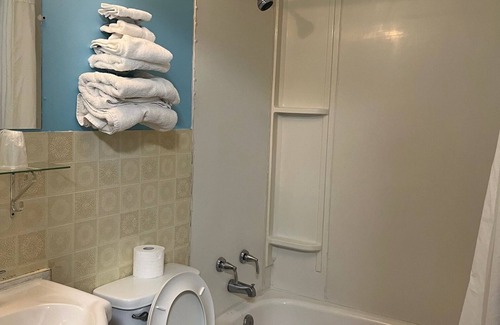 Algoma District Hotel | Spanish River Inn