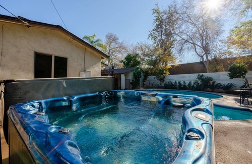 Toluca Lake House | Spanish Villa Heated Pool/Jacuzzi/Pingpong/Mini-golf