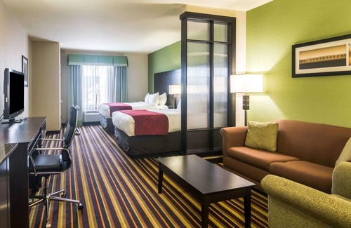 Amarillo Hotel | Spark by Hilton Amarillo Western Plaza