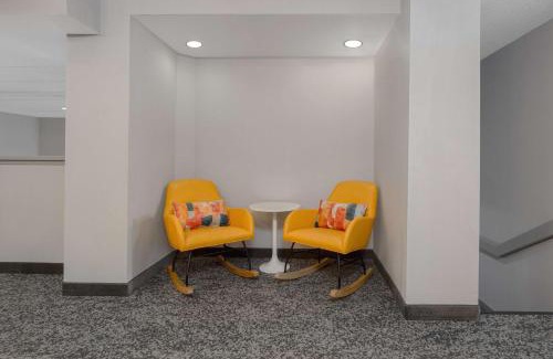 Bentonville Hotel | Spark by Hilton Bentonville