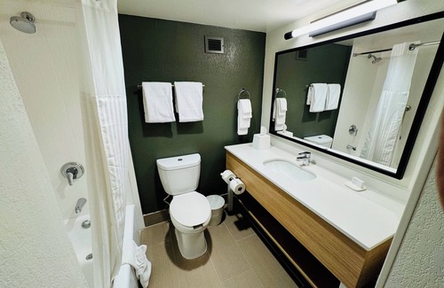 Tougaloo Hotel | Spark By Hilton Jackson Ridgeland