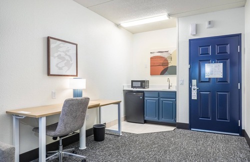 Madison Hotel | Spark By Hilton Madison Central