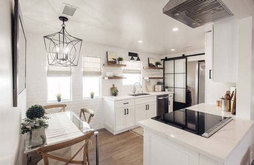 Vista House | Sparkling Clean New Coastal Retreat ~ 5 Star Property