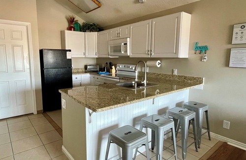 St. George Condo | Sparkling Newly Remod Condo. Near Zion's, Tuacahn, Bike Trails. Pool &Pickleball