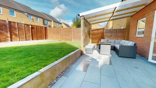 Patchway House | Sparrowbill House by Cliftonvalley Apartments