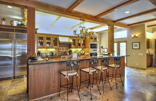 Mount Helix House | Special Italian Villa, Ocean/Sunset View, Pool, HotTub Near Attractions, Beaches