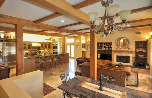 Mount Helix House | Special Italian Villa, Ocean/Sunset View, Pool, HotTub Near Attractions, Beaches