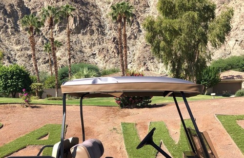 La Quinta Condo | SPECIAL! MTN VIEWS, REMODELED! 4-SEATER GOLF CART, BIKES, POOL FLOATS & MORE!