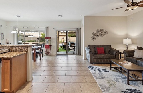 Surprise Farms House | SPECIAL OFFER! Enchanted Luxury 3 BR FAMILY PARADISE PVT Pool/ Spa/ Entertainers Dream/ Surprise