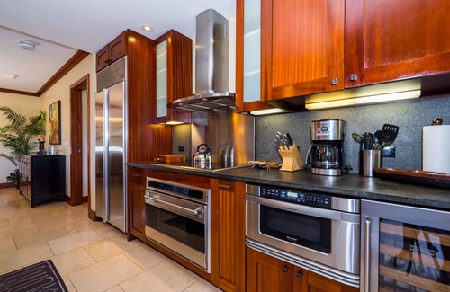 Ko Olina Condo | SPECIAL PROMO! BOOK 7 NIGHTS & GET THE 8TH NIGHT FREE! OCEAN VIEWS-BEACH TOWER