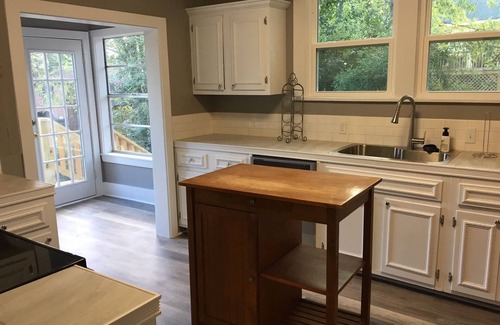 Hot Springs House | Special Summer Pricing! 4TH OF JULYWEEKEND NOW OPEN!nClose to everything!