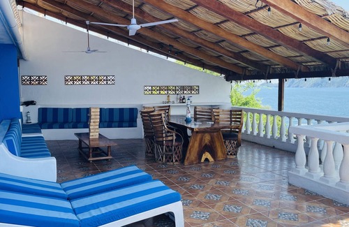 Peninsulas de Santiago House | Spectacular views! With a stunning sunsets.