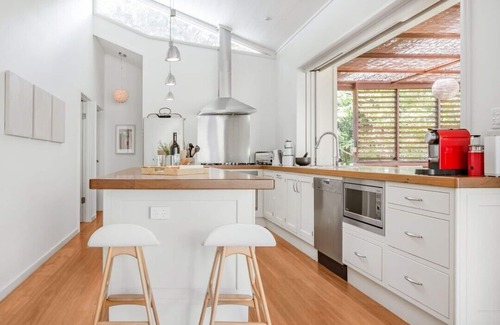 Great Mackerel Beach House | Spectacular Family Hideaway