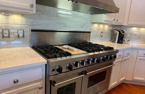 Saint Helena Island House | Spectacular 5-Star on the creek home, 6 cards and Golf Cart with full week stay