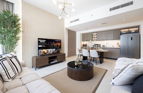 Downtown Dubai Apartment | Spectacular Boulevard View | Burj Crown | Opposite Dubai Mall