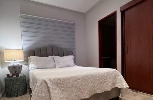 Urbanizacion Eliana Villa | Spectacular Cozy 4 BR Villa near airport and walled city