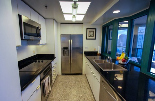 Waikiki Condo | Spectacular High Floor, Fully Furnished 2 Bdrm/2.5 bath With Ocean & City Views