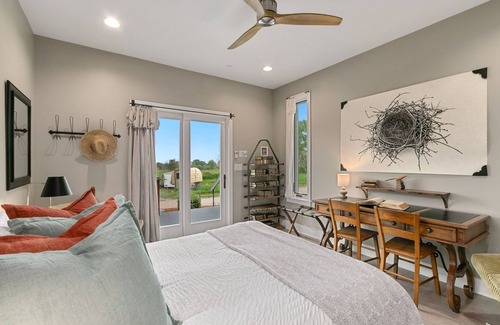 Fort Collins House | Spectacular Home in Peaceful Area – Vineyard Views