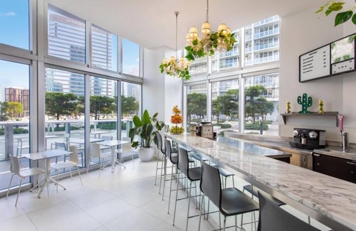 Downtown Miami Apartment | Spectacular King Room Near Brickell Park MIAMI