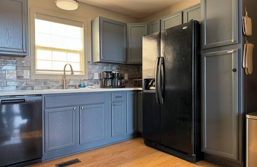 Rileyville Cabin | Spectacular Mountain Views. Peaceful Solitude. Rustic cabin with modern comforts. 90 mins from DC