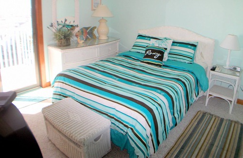 Sea Isle City Condo | Spectacular oceanfront views ,corner unit in the popular Spinnaker Condominiums.