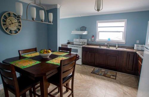 Crow Head House | Spectacular Ocean View Bungalow