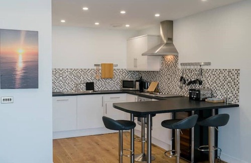Newquay Apartment | Spectacular Sea View Penthouse Apartment + Parking
