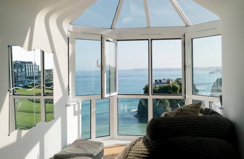Newquay Apartment | Spectacular Sea View Penthouse Apartment + Parking