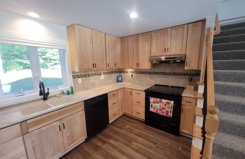 Lochmere House | Spectacular Sunsets on Silver Lake