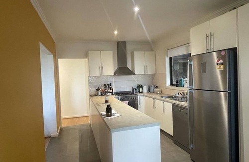 Mount Eccles House | Spectacular view in the heart of South Gippsland! Sleeps 12, short or long term!